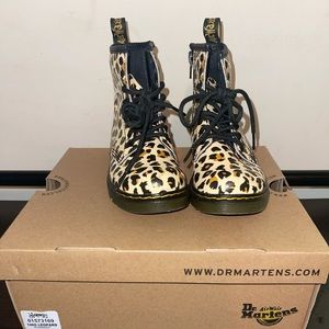 Kids - Leopard Print Dr Martens